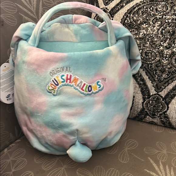 Eliana Squishmallows Easter basket - Picture 3 of 3